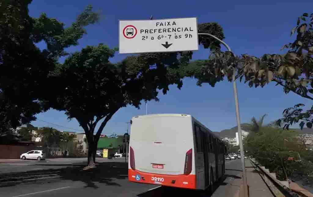 DETRAN.MG - Trafegar em faixas exclusivas para ônibus: O que diz a lei e suas implicações (2)