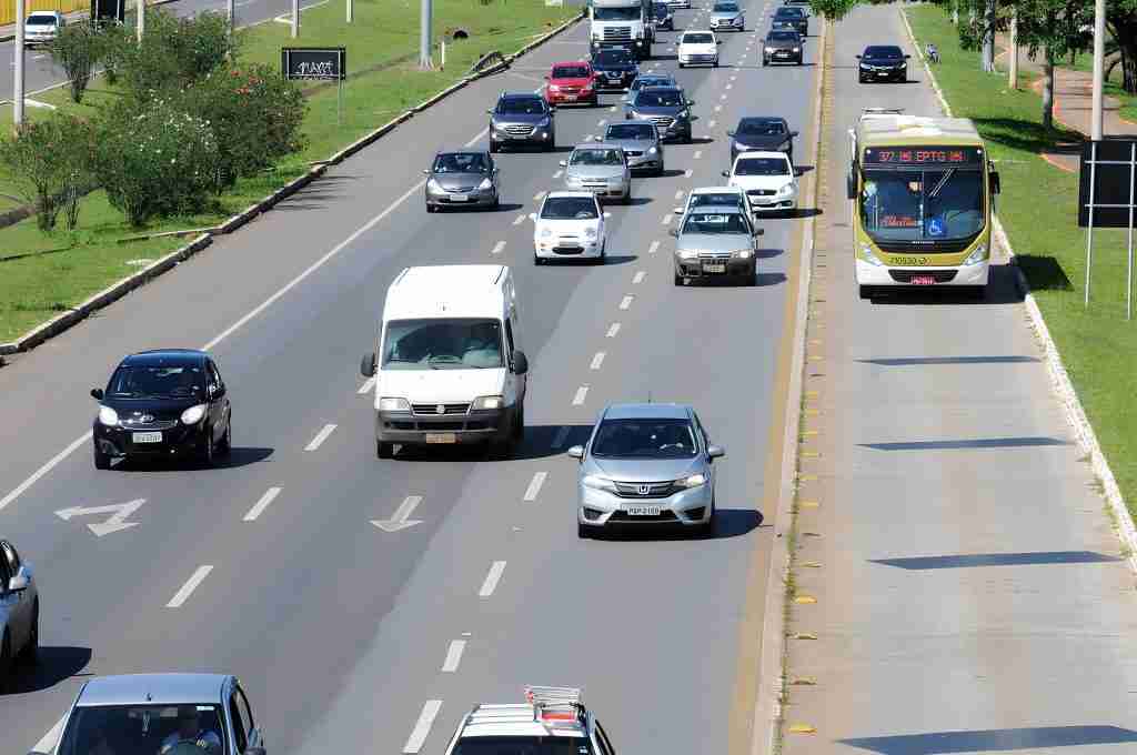 DETRAN.MG - Trafegar em faixas exclusivas para ônibus: O que diz a lei e suas implicações (3)