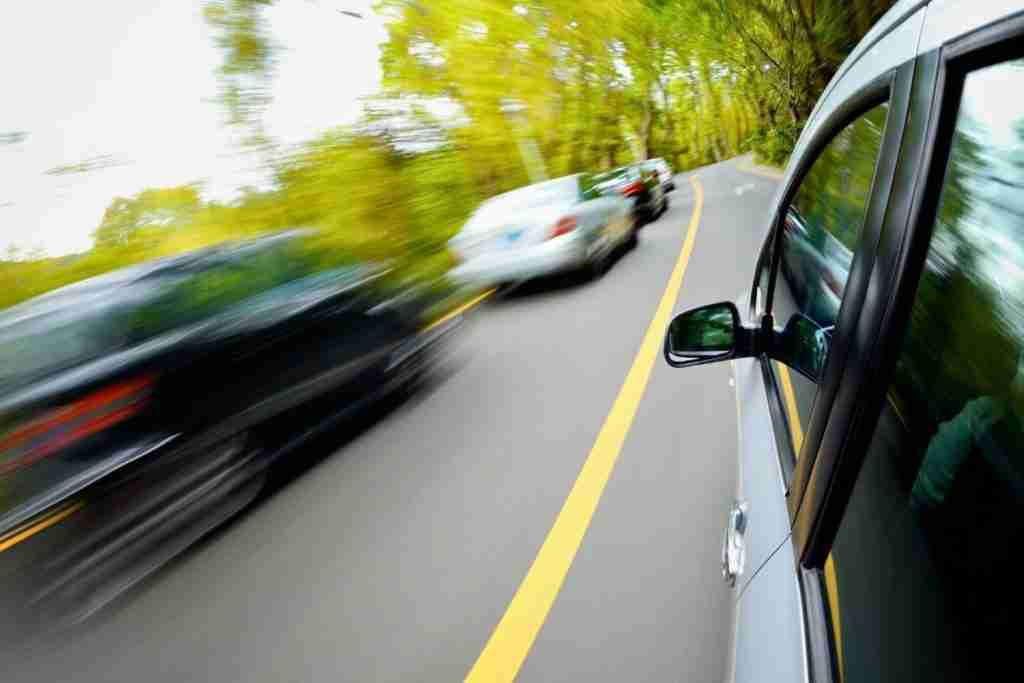 DETRAN.MG - Ultrapassar pela Direita: Infrações e Impactos para a Segurança no Trânsito (1)